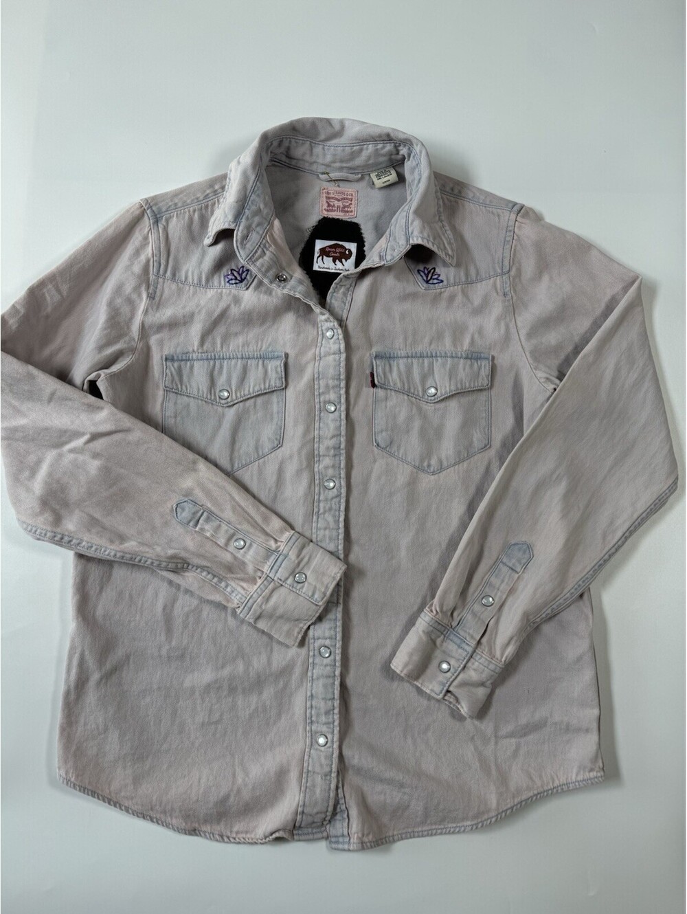 Levi’s Roam Wild Goods Women’s S Hand Embroidered Western Shirt Wearable Art